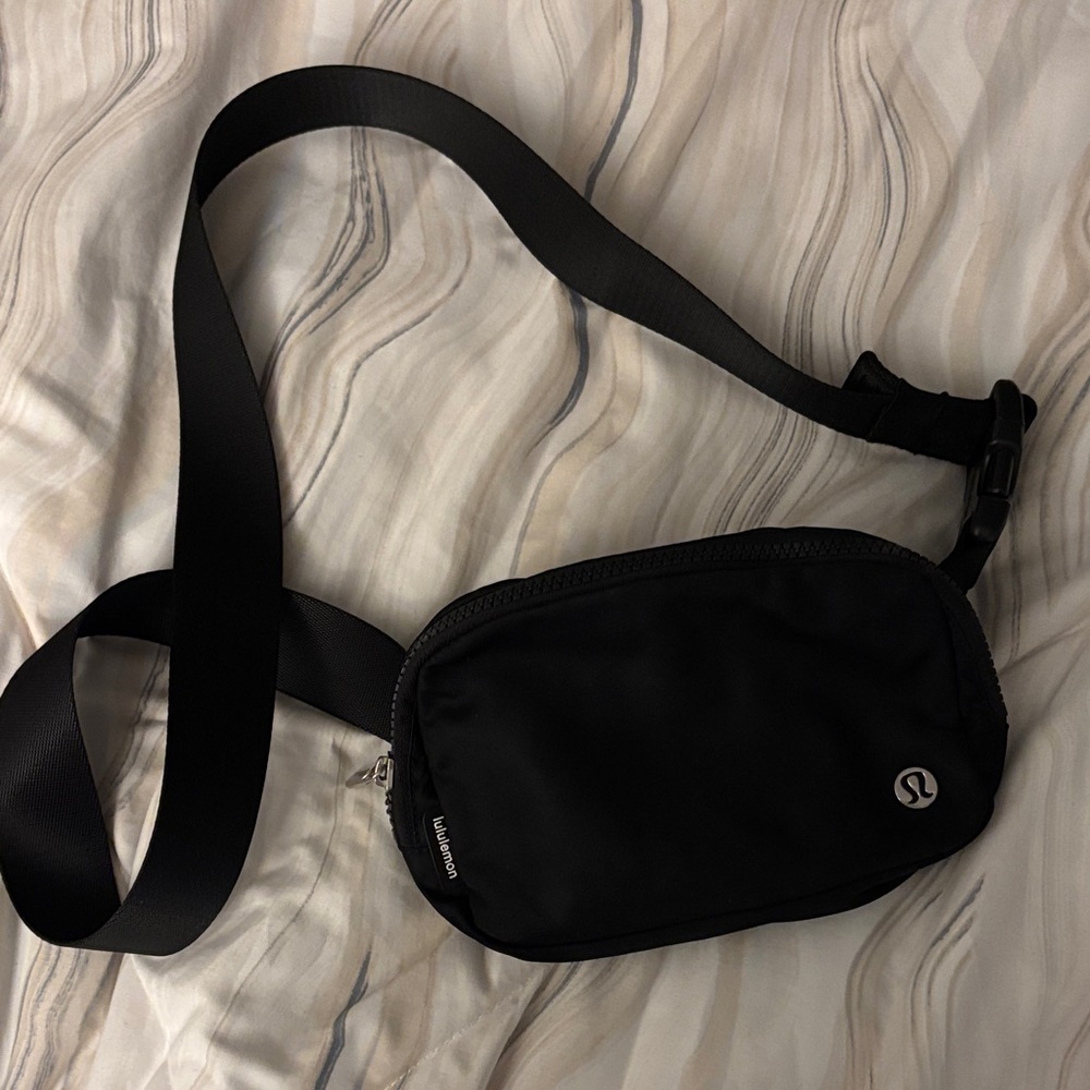 lululemon athletica Black Belt Bag
